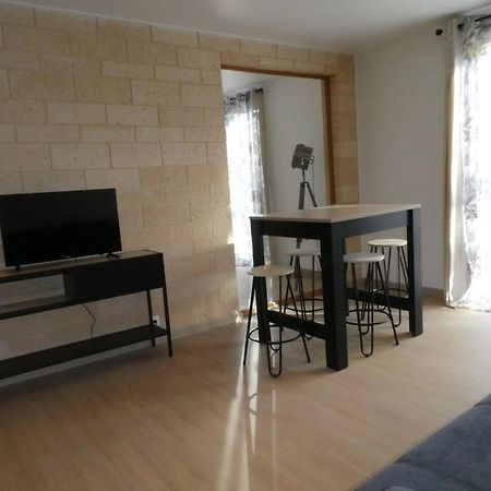 Manava Apartment Claveyson Bagian luar foto