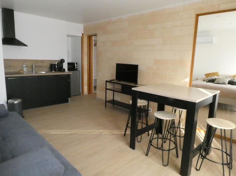 Manava Apartment Claveyson Bagian luar foto